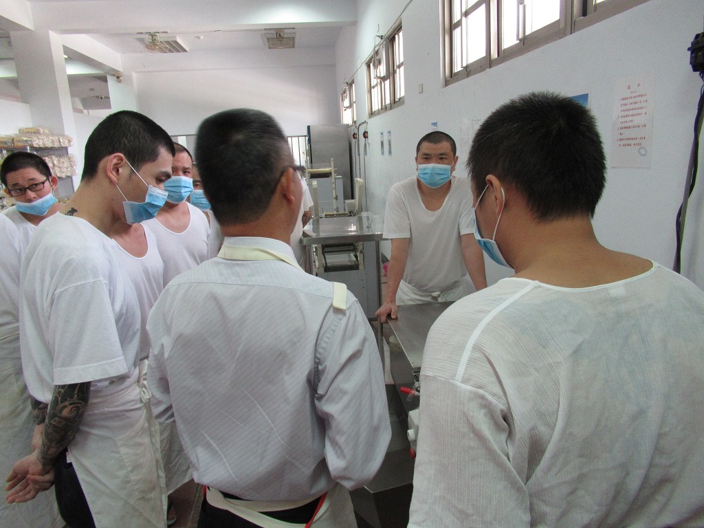 陳老師講授機械操作安全知識