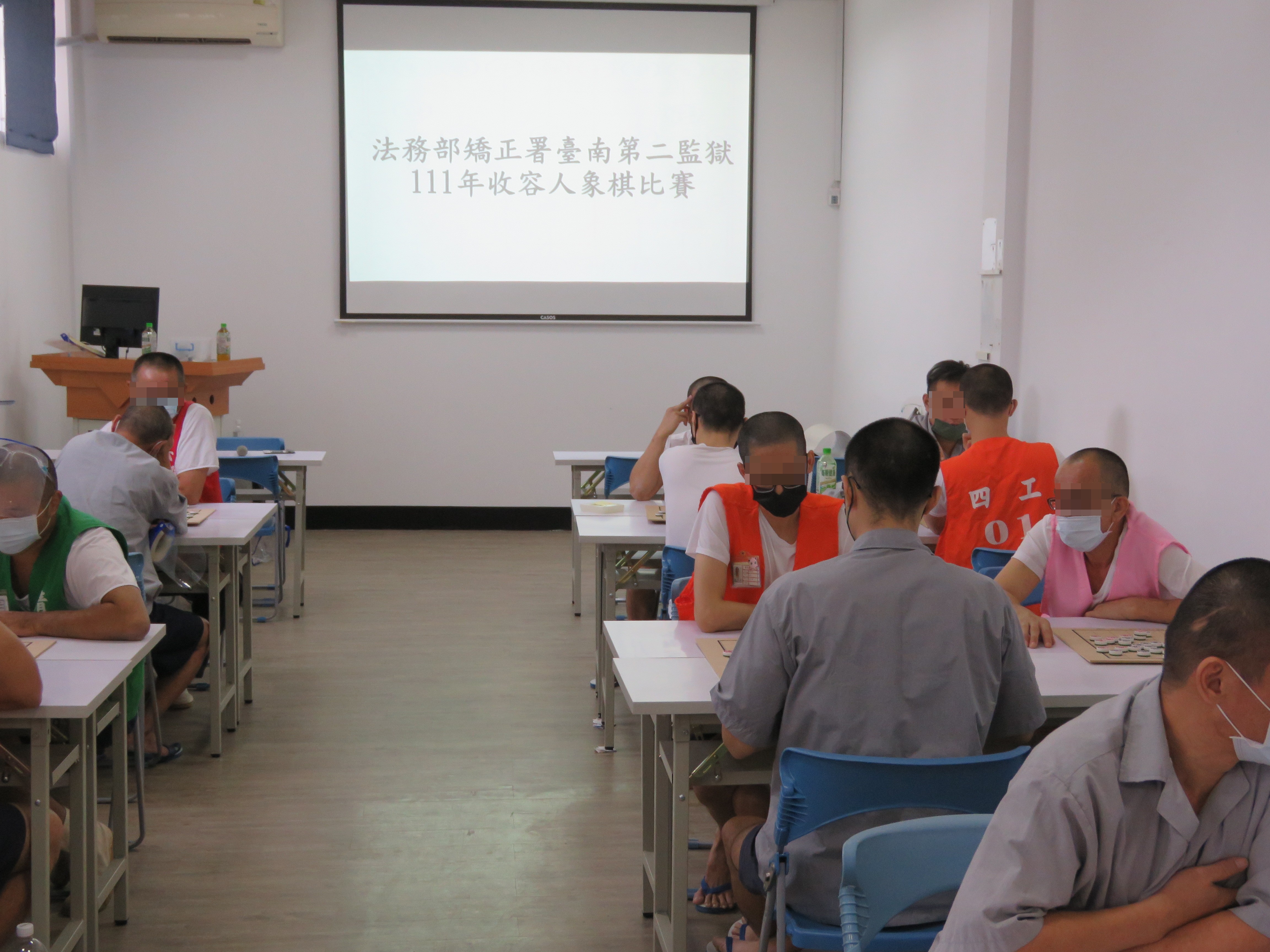 左思右想，腦力激盪