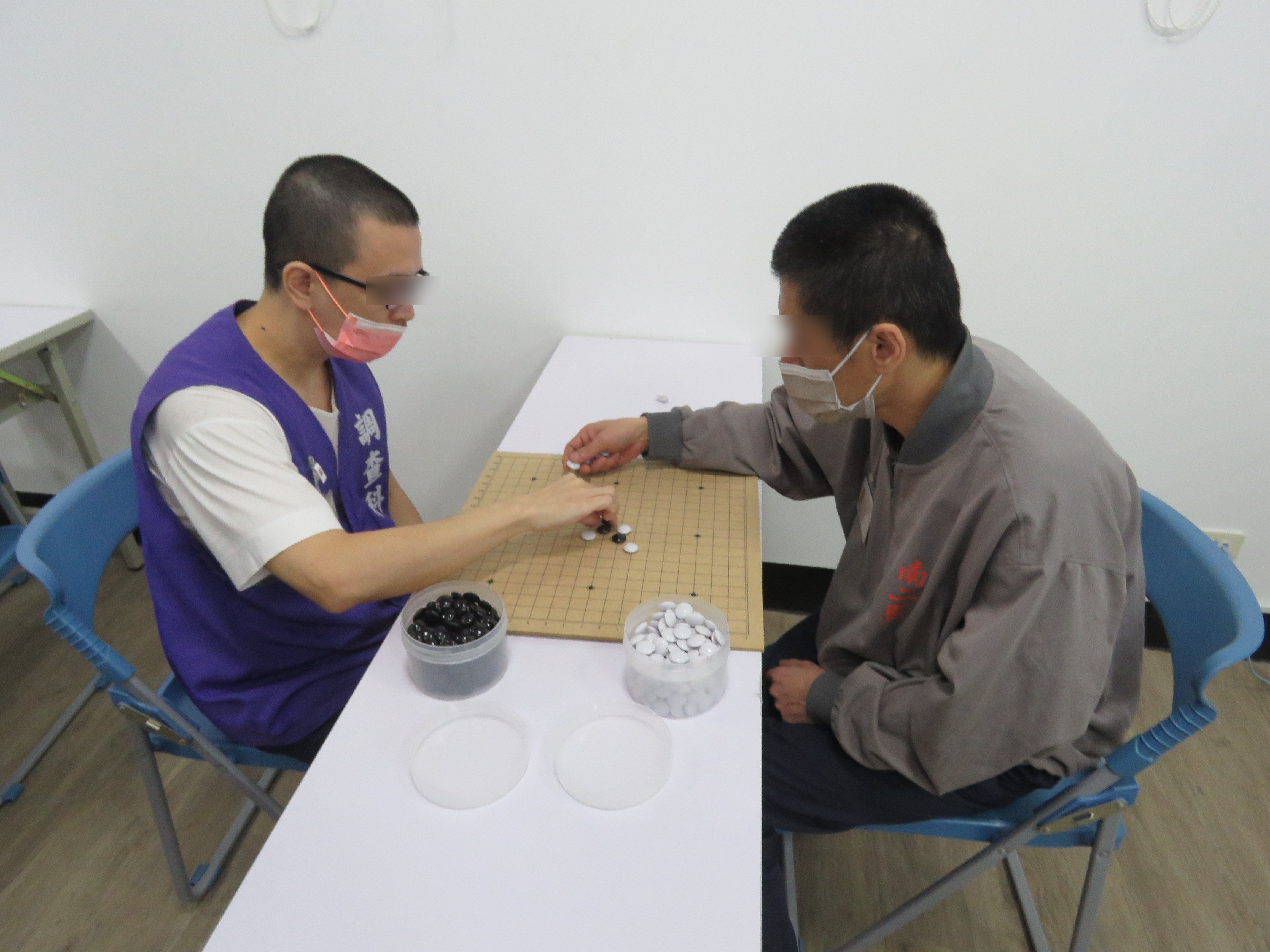 起手無回真君子