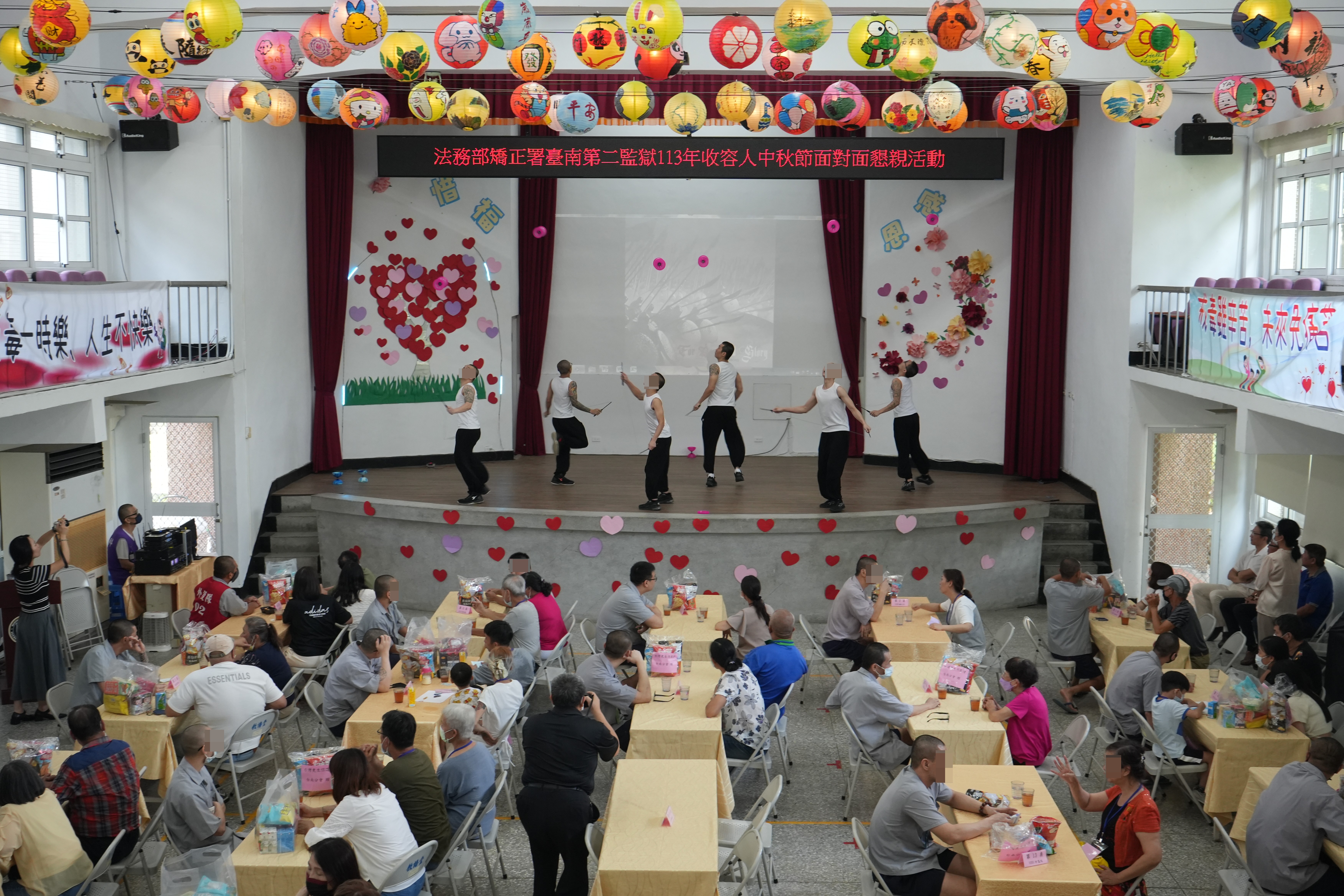 多元處遇班扯鈴隊表演