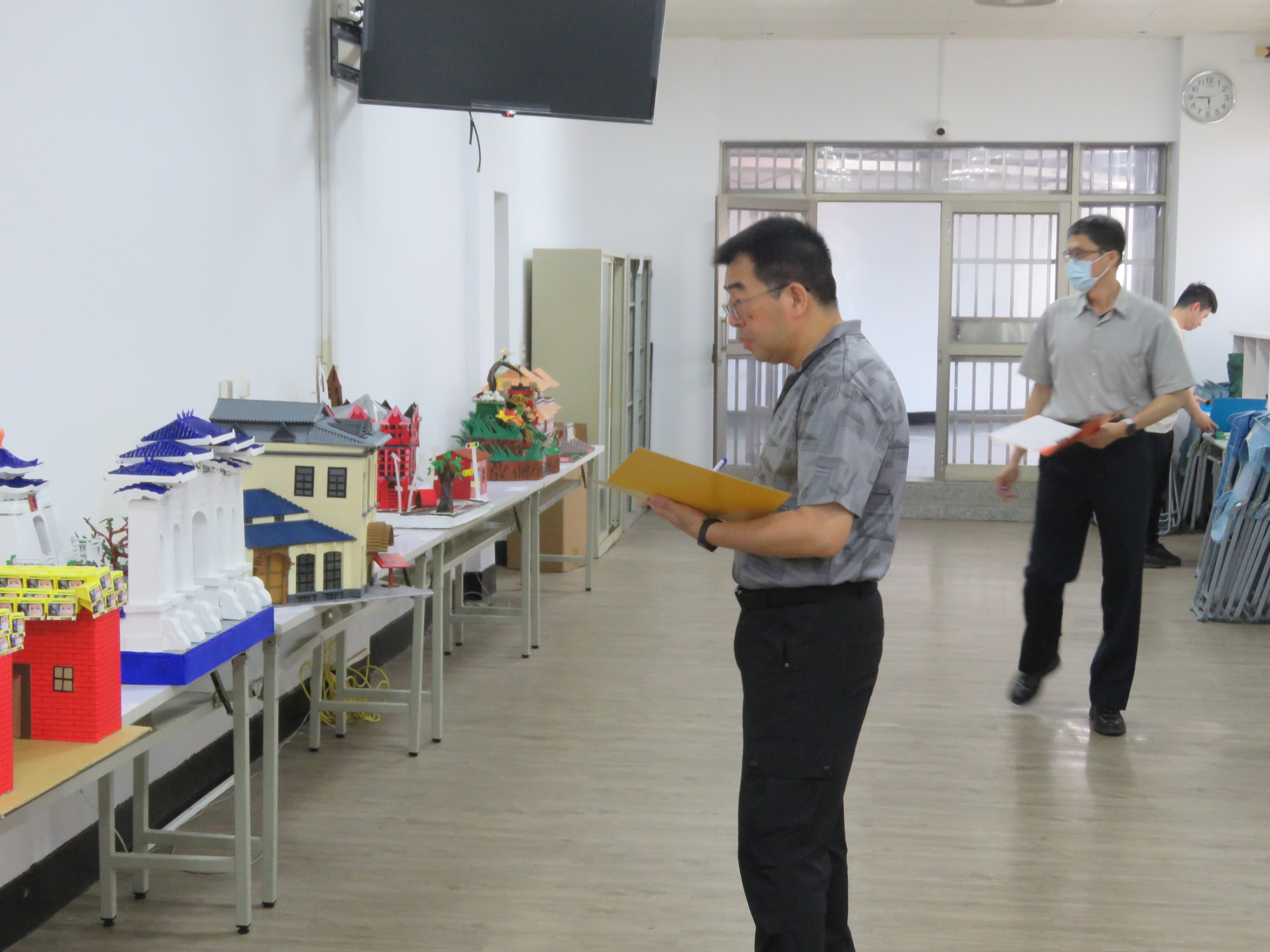 評審以作品製作技巧、主題契合及整體構圖評分